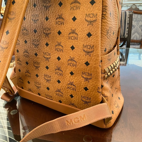 MCM Bag - Picture 9 of 10